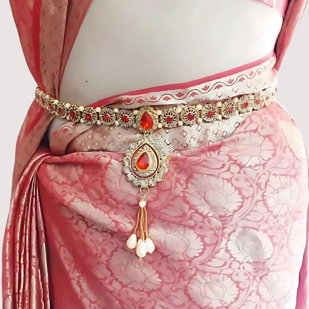 संवेदी फेमे फ्लेम कमर चेन