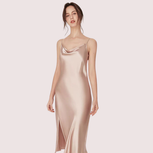 शानदार महिला रेशम साटन स्लीपवियर नाइटड्रेस