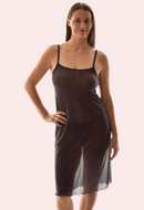 बहुत सेक्सी नाइटवियर अधोवस्त्र के माध्यम से देखें