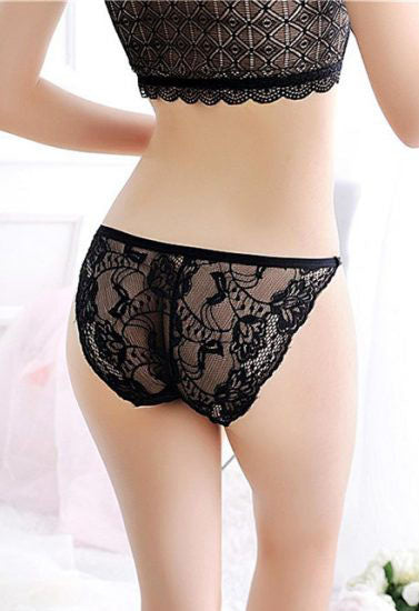 सेक्सी ब्लैक लेस पैंटी