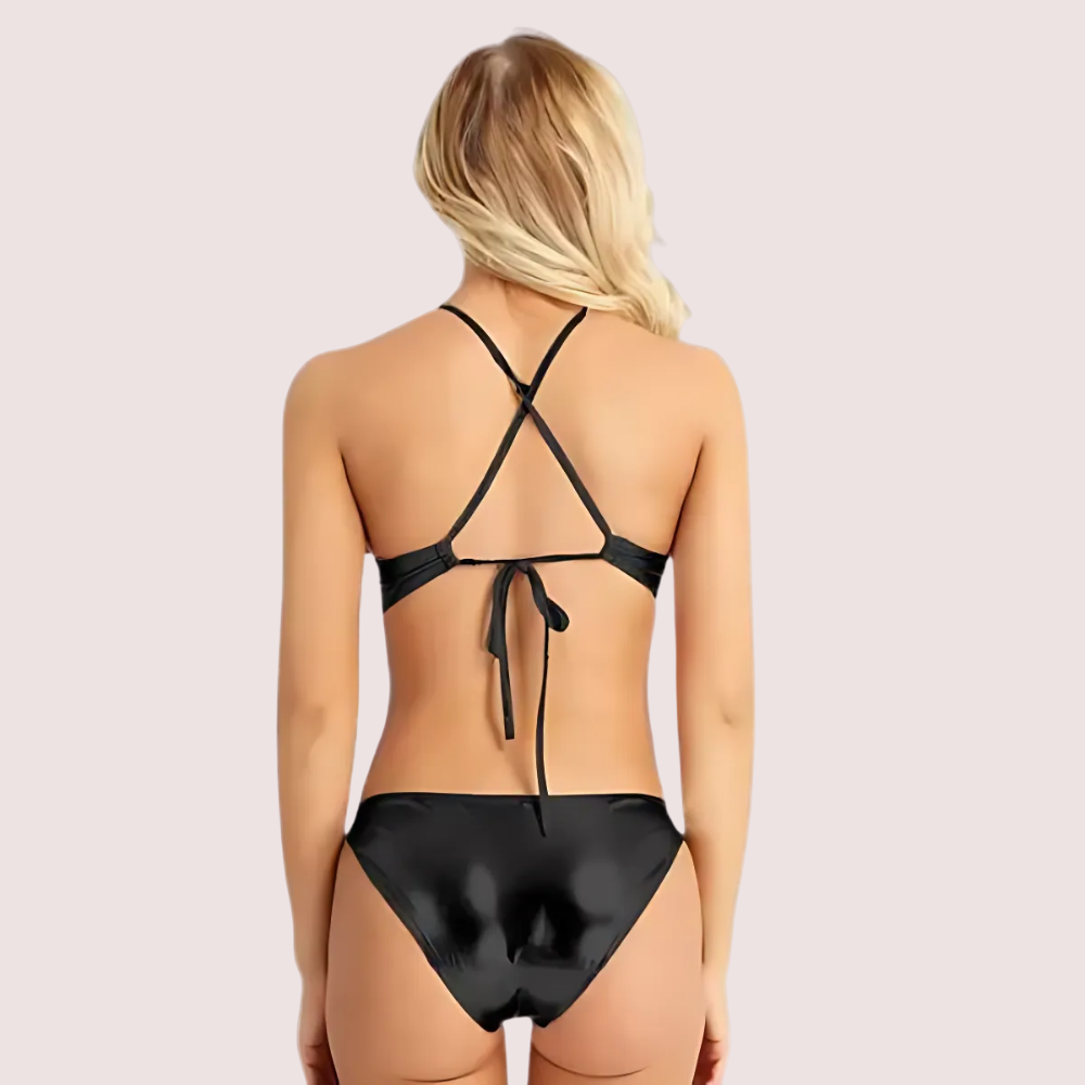 विशेष अवसरों के लिए विदेशी अधोवस्त्र सेट